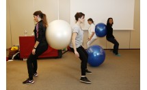 activité de gym-ballon